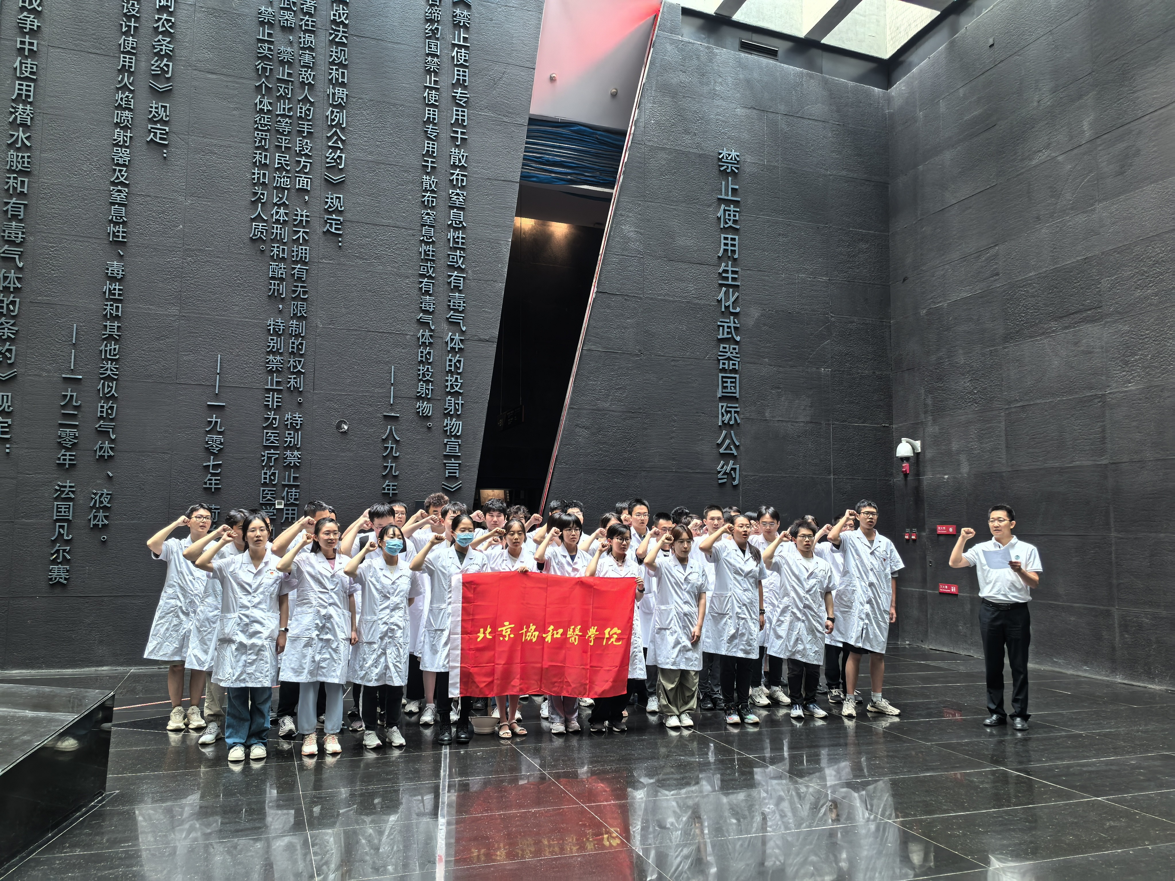 3f0e125abdcc447389bfd05f6c9b993d.jpg 3f0e125abdcc447389bfd05f6c9b993d.jpg