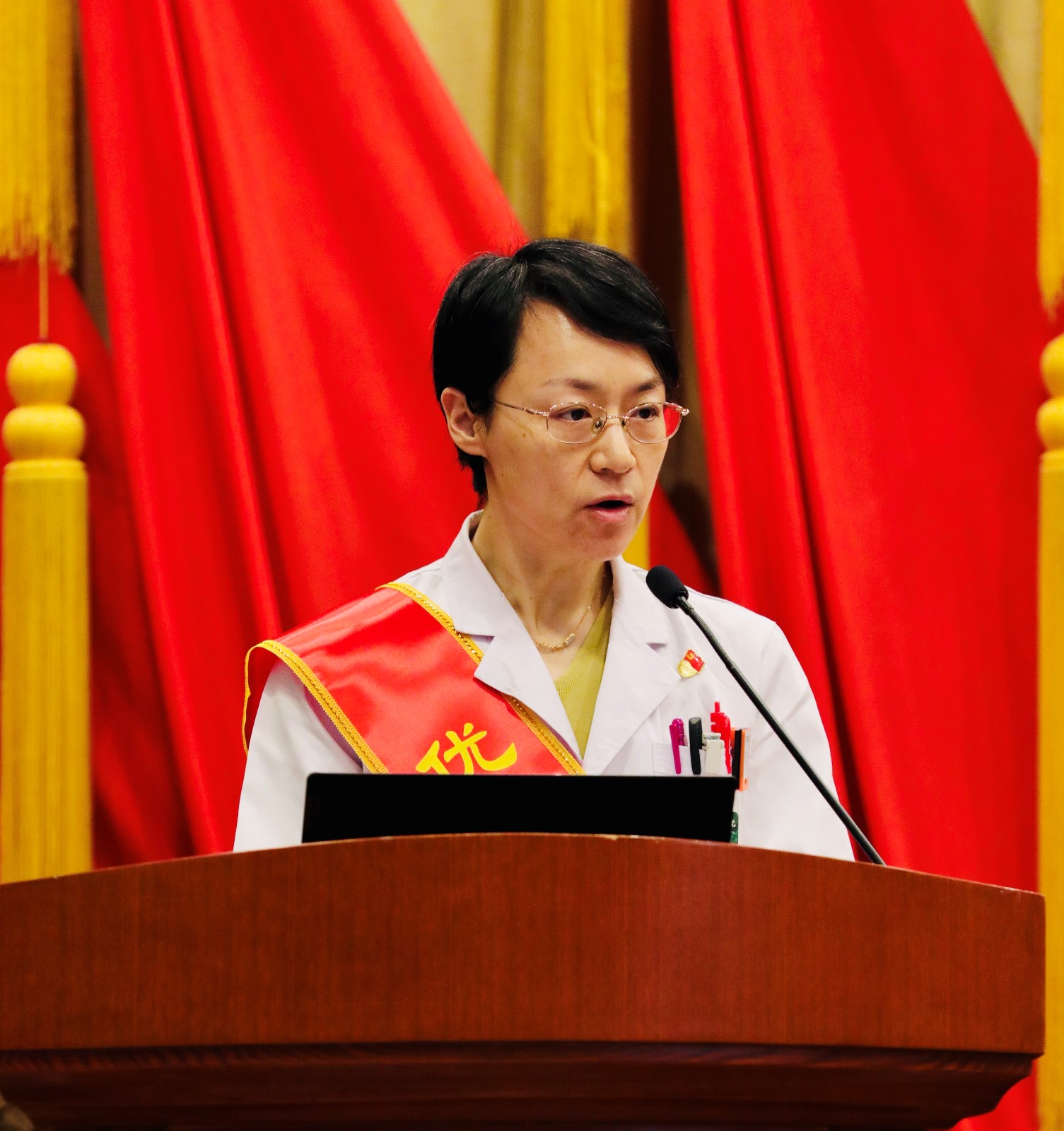 薛華丹.jpg 薛華丹.jpg