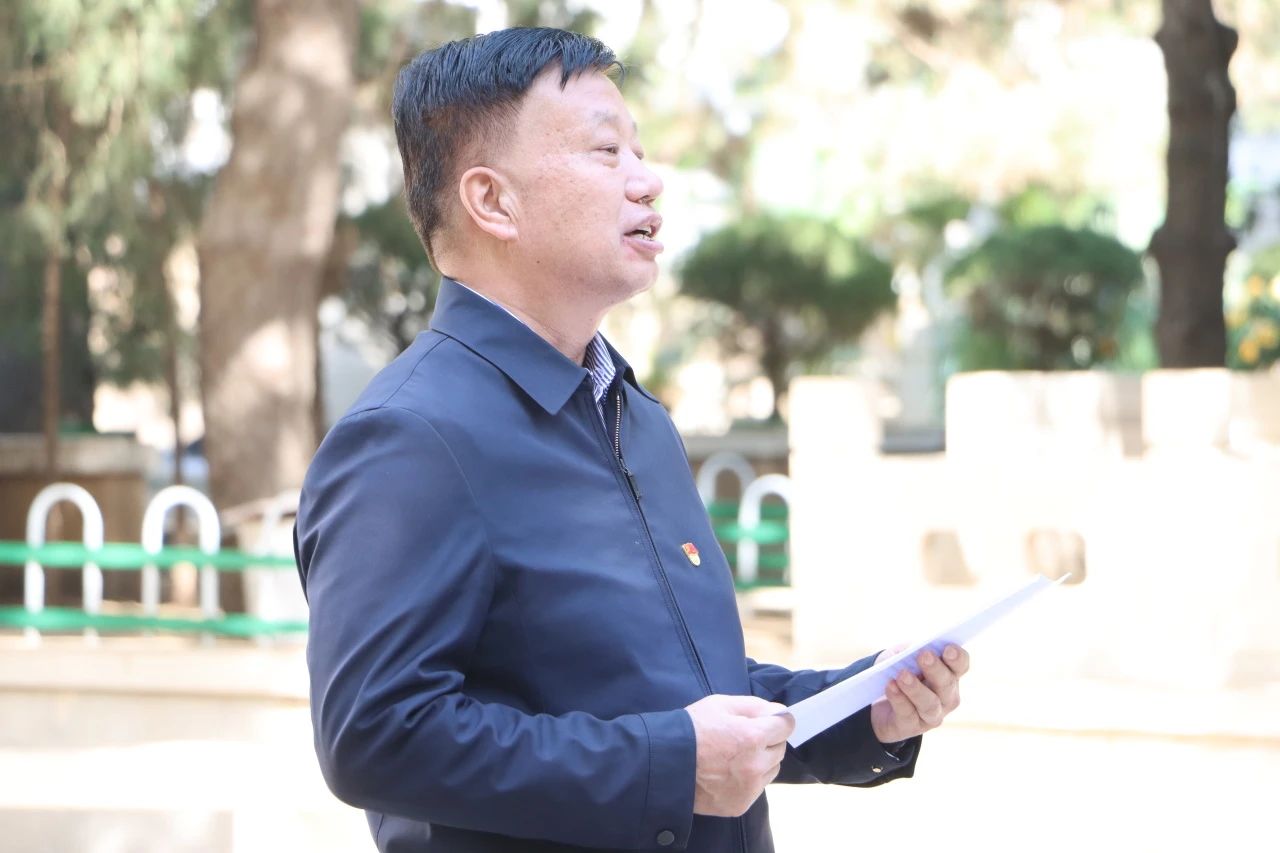 ffd28a574a66469998ff3763ca61cd50.jpg ffd28a574a66469998ff3763ca61cd50.jpg