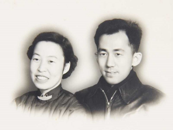 韓銳夫婦青年時期S