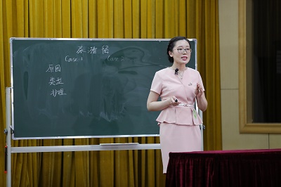 護(hù)理學(xué)院 姚秀鈺